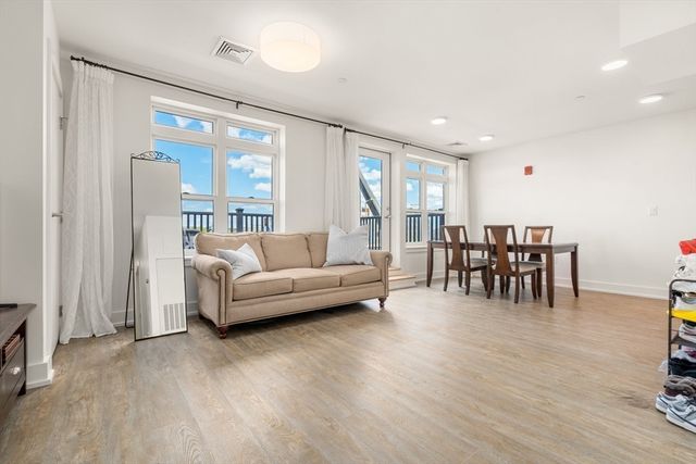 20 Penniman Rd. P3, Boston, MA 02134