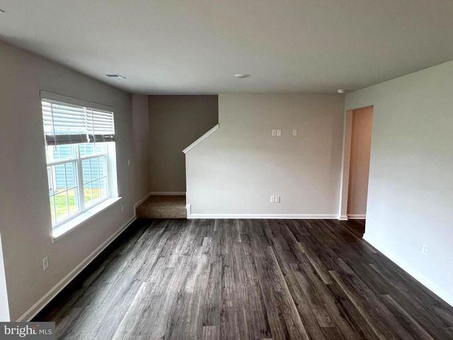 180 HAMSTEAD DR, Stephens City, VA 22655