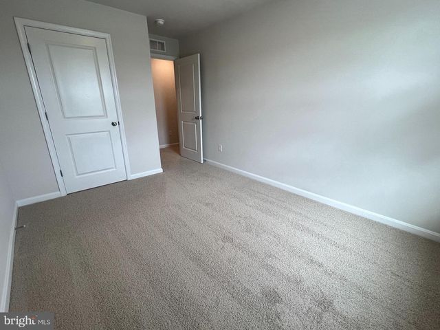 180 HAMSTEAD DR, Stephens City, VA 22655