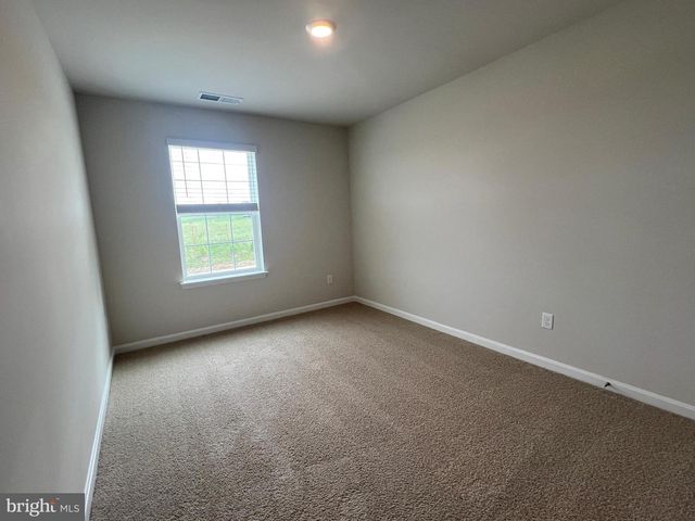 180 HAMSTEAD DR, Stephens City, VA 22655