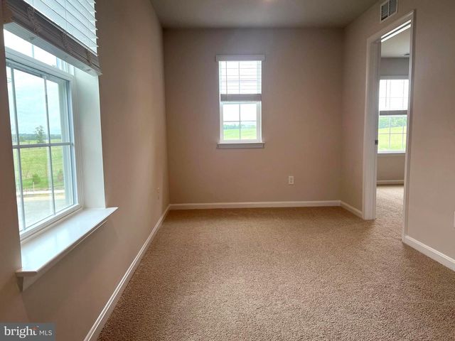 180 HAMSTEAD DR, Stephens City, VA 22655