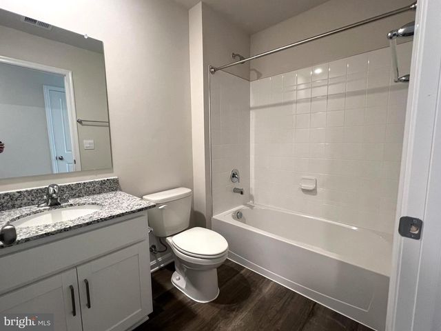 180 HAMSTEAD DR, Stephens City, VA 22655