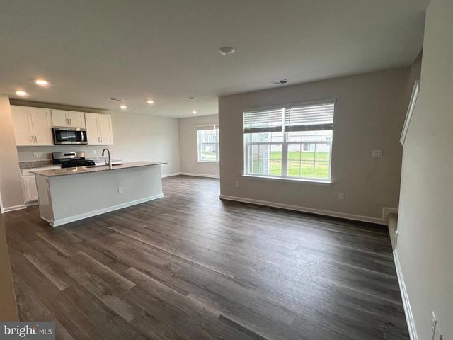 180 HAMSTEAD DR, Stephens City, VA 22655