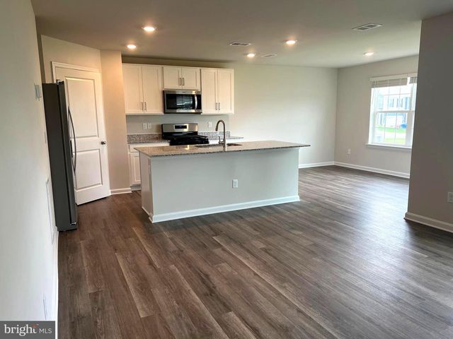 180 HAMSTEAD DR, Stephens City, VA 22655