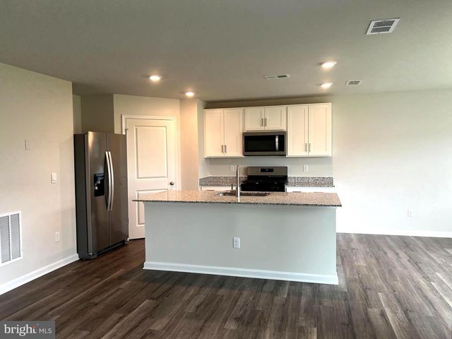 180 HAMSTEAD DR, Stephens City, VA 22655