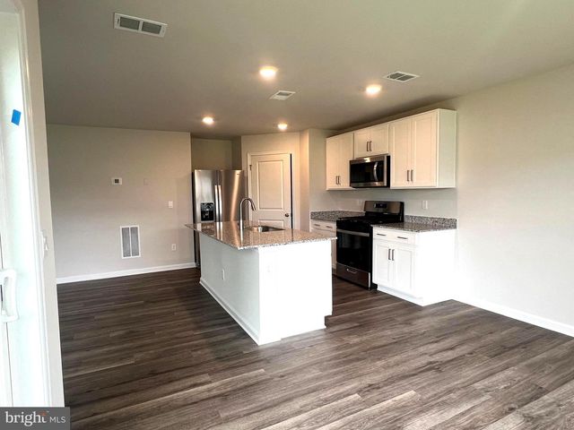 180 HAMSTEAD DR, Stephens City, VA 22655
