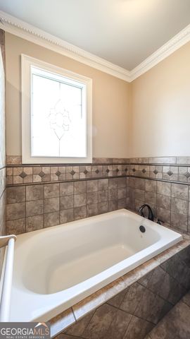 98 Sweetbriar Lane, Carrollton, GA 30117