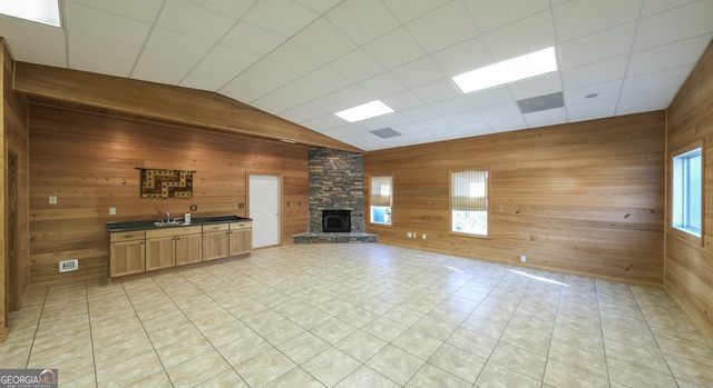 98 Sweetbriar Lane, Carrollton, GA 30117