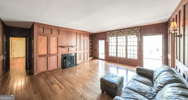 98 Sweetbriar Lane, Carrollton, GA 30117