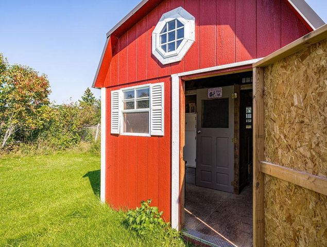 60445 W Summit Rd, Ashland, WI 54806
