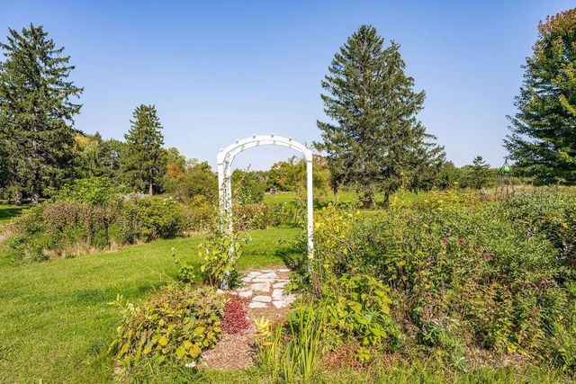 60445 W Summit Rd, Ashland, WI 54806