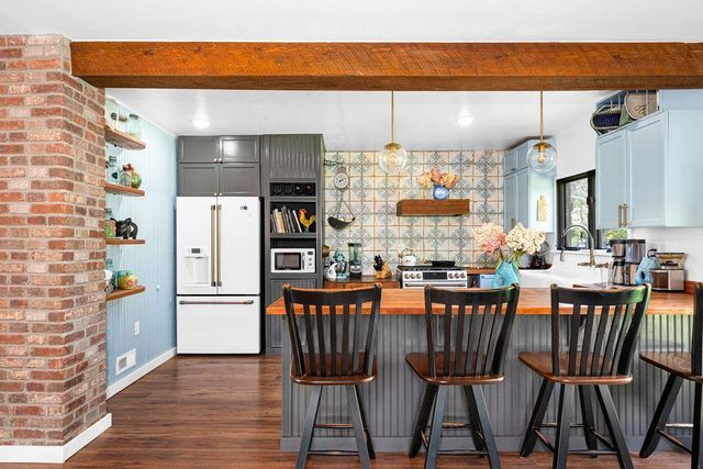 60445 W Summit Rd, Ashland, WI 54806