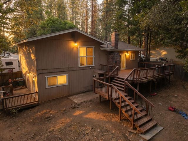 5701 Columbine Way, Pollock Pines, CA 95726