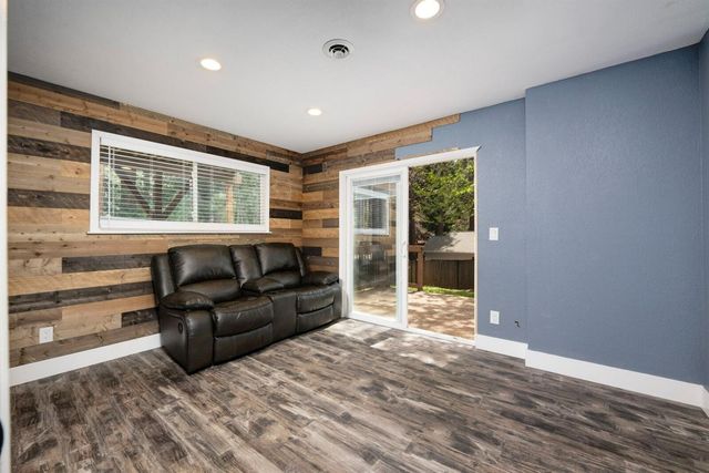 5701 Columbine Way, Pollock Pines, CA 95726