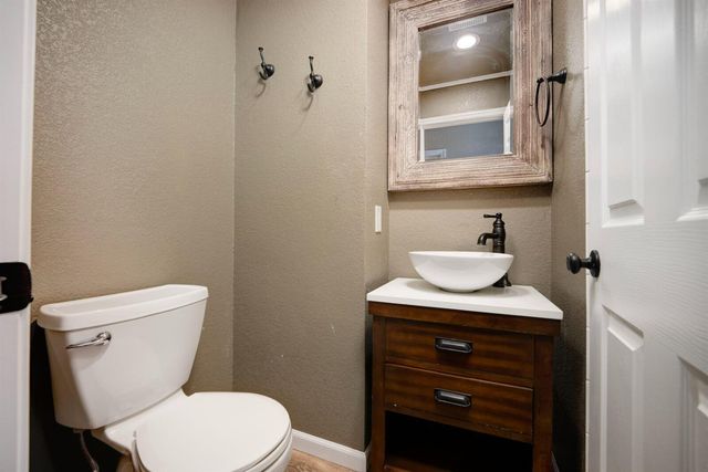 5701 Columbine Way, Pollock Pines, CA 95726