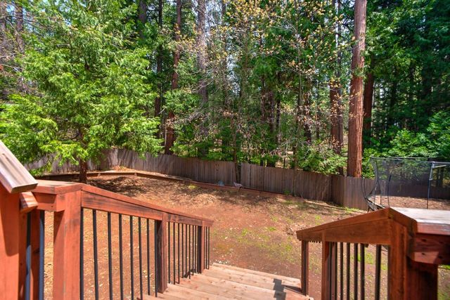 5701 Columbine Way, Pollock Pines, CA 95726