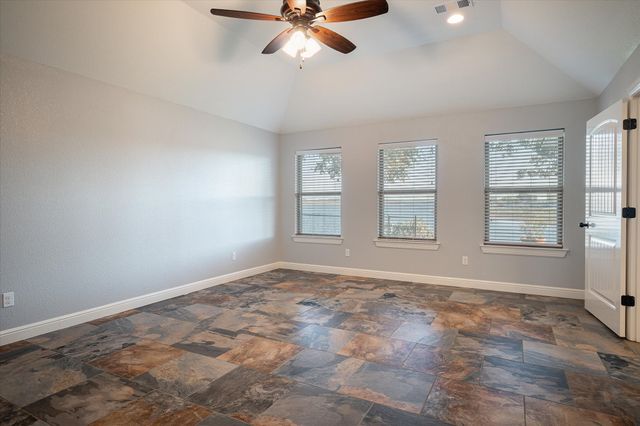 510 Meadow Pond Court, Runaway Bay, TX 76426