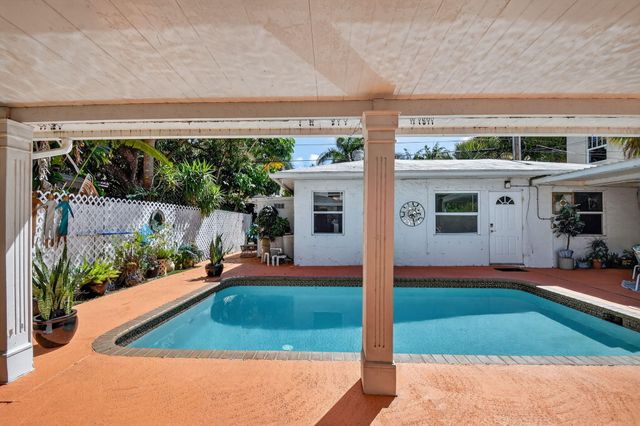 328 Monroe Drive, West Palm Beach, FL 33405