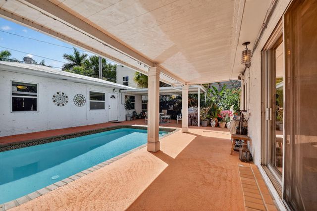 328 Monroe Drive, West Palm Beach, FL 33405