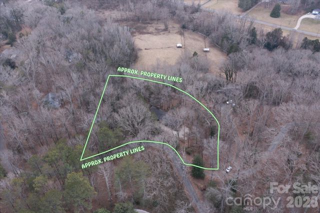 277 Fairlane Road, Columbus, NC 28722