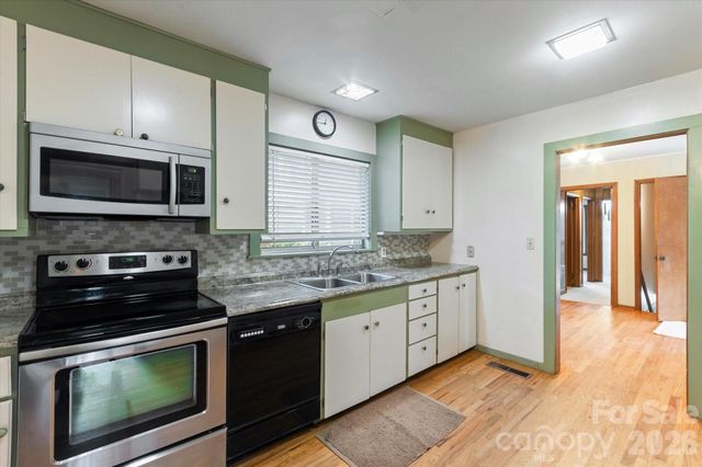 277 Fairlane Road, Columbus, NC 28722