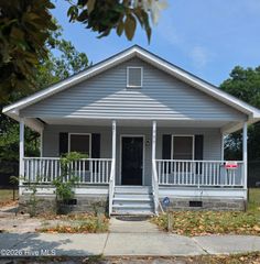 909 S 12th Street, Wilmington, NC 28401