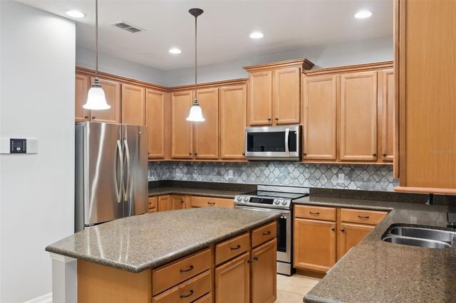 2319 CARNATION HILL COURT, Orlando, FL 32820