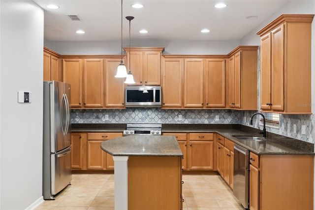 2319 CARNATION HILL COURT, Orlando, FL 32820