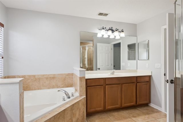 2319 CARNATION HILL COURT, Orlando, FL 32820