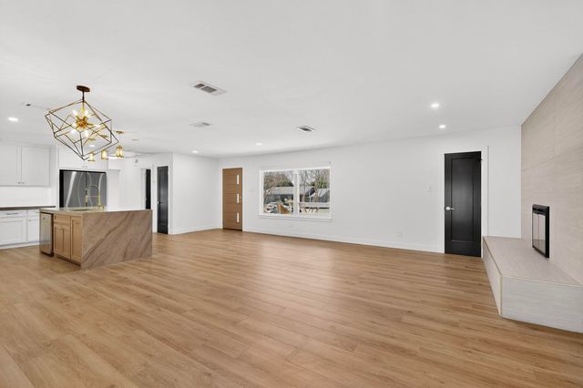 10526 Andover Drive, Dallas, TX 75228