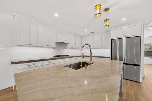 10526 Andover Drive, Dallas, TX 75228