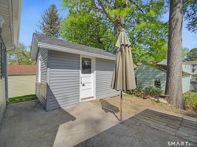 18 Westphal Street, West Hartford, CT 06110
