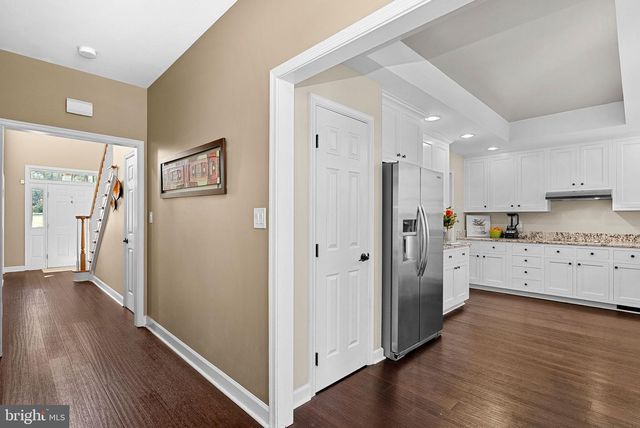 43464 EVANS POND RD, Leesburg, VA 20176