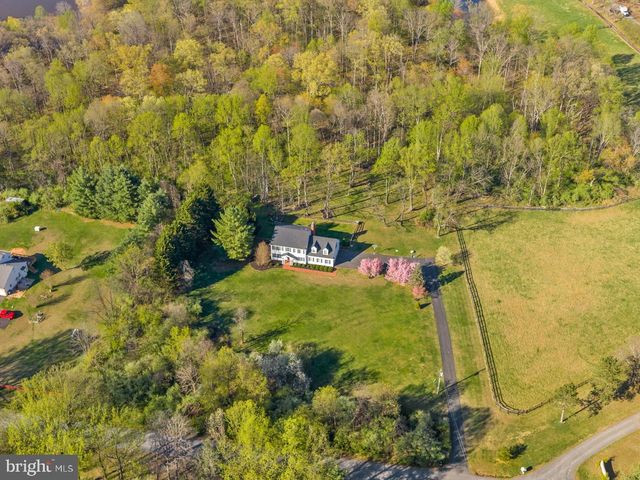 43464 EVANS POND RD, Leesburg, VA 20176
