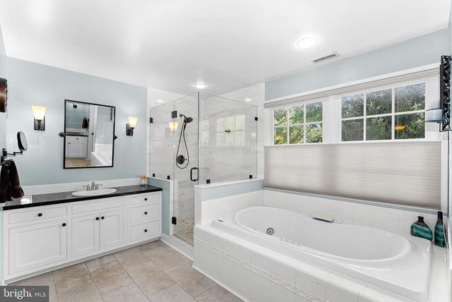 43464 EVANS POND RD, Leesburg, VA 20176