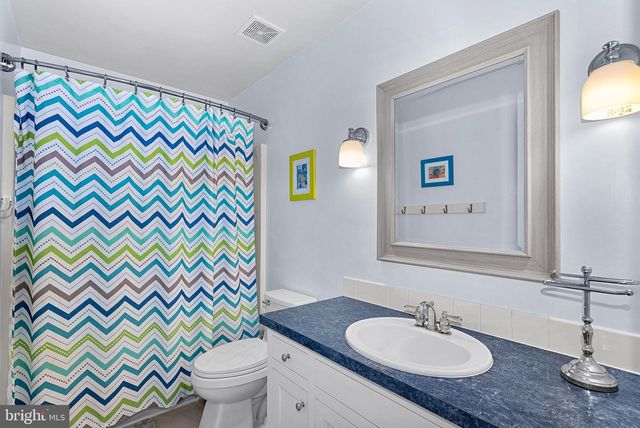 43464 EVANS POND RD, Leesburg, VA 20176