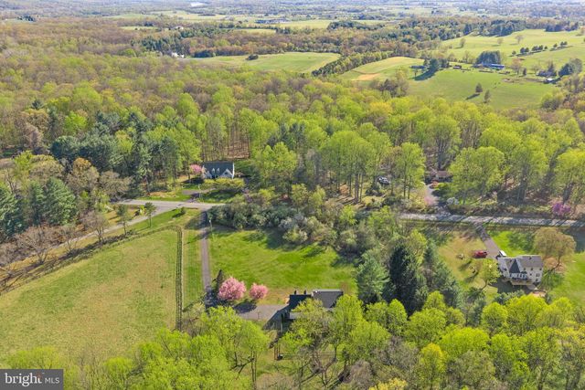 43464 EVANS POND RD, Leesburg, VA 20176