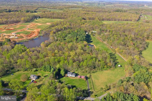 43464 EVANS POND RD, Leesburg, VA 20176