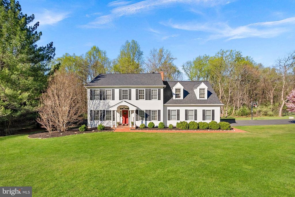 43464 EVANS POND RD, Leesburg, VA 20176