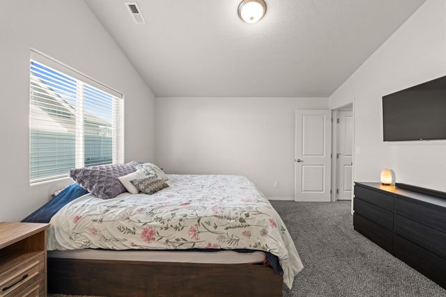 4505 N McCabe Ln, Spokane Valley, WA 99216