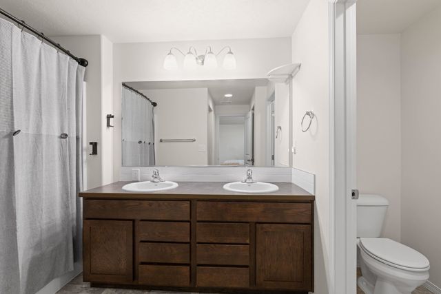 4505 N McCabe Ln, Spokane Valley, WA 99216