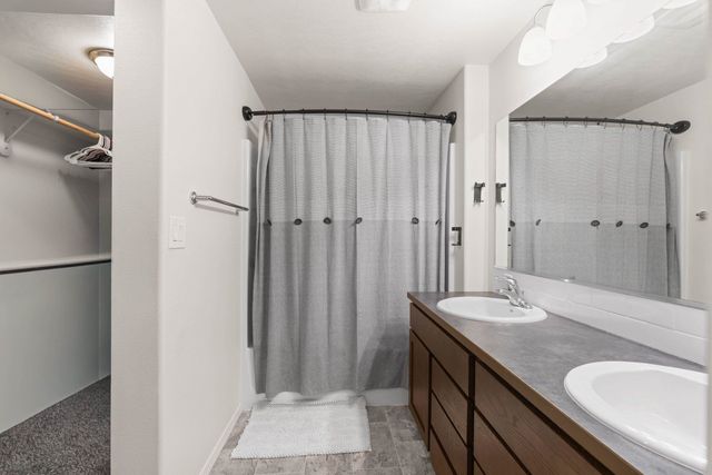 4505 N McCabe Ln, Spokane Valley, WA 99216