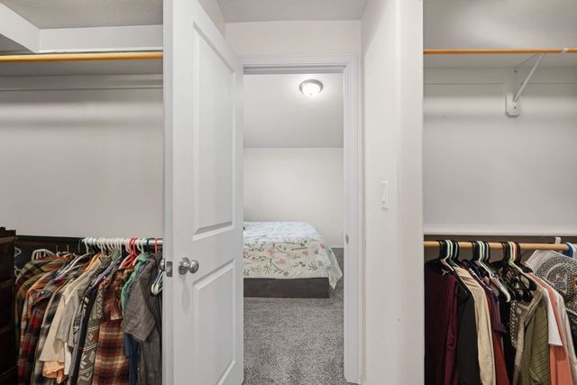 4505 N McCabe Ln, Spokane Valley, WA 99216