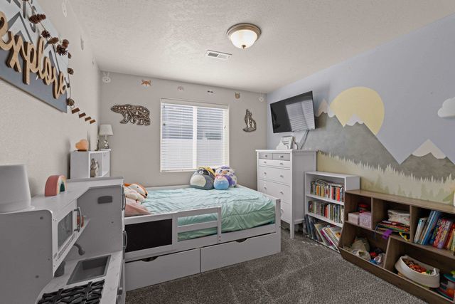 4505 N McCabe Ln, Spokane Valley, WA 99216