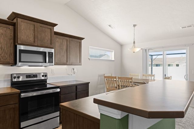 4505 N McCabe Ln, Spokane Valley, WA 99216