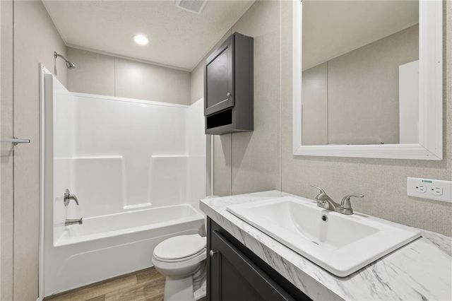 915 Smith Loop Road, Demorest, GA 30535