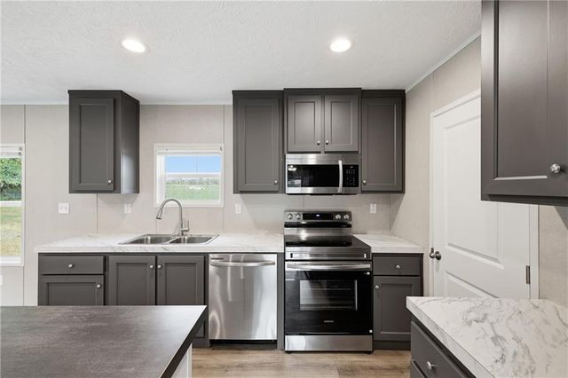 915 Smith Loop Road, Demorest, GA 30535