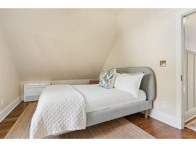 576 N Franklin St, Denver, CO 80218