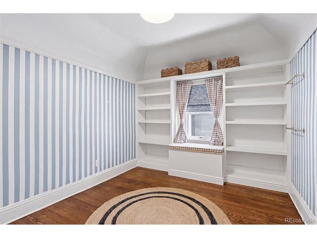 576 N Franklin St, Denver, CO 80218