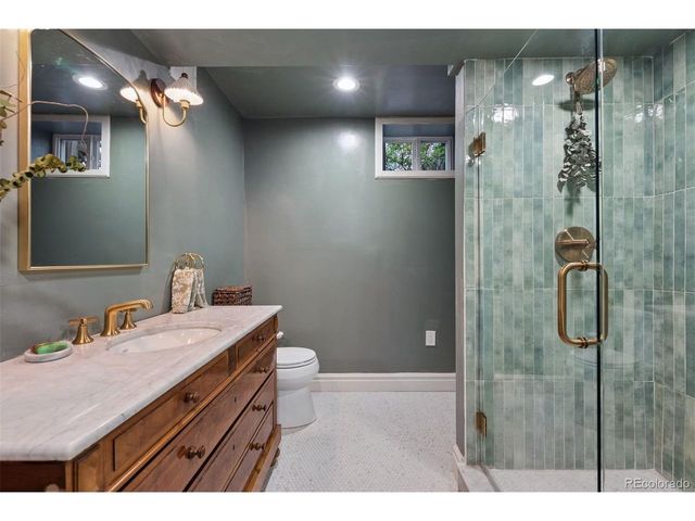 576 N Franklin St, Denver, CO 80218